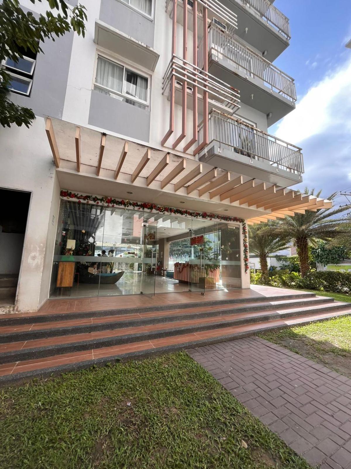 Aparthotel Summum Bonum Bliss - Lahug Cebu Stadt Exterior foto